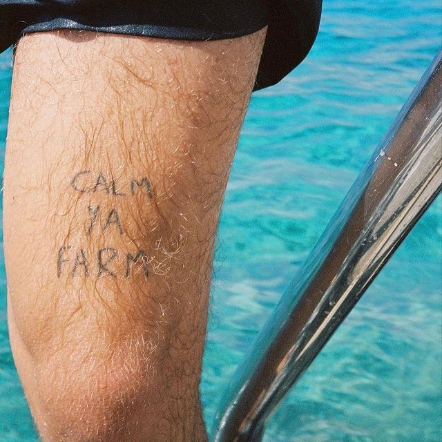 @themurlocs newest album ‘Calm Ya Farm’ is out everywhere today! 

"The Murlocs have shown their skill at evolving naturally with little effort, and Calm Ya Farm sees the band putting it all together, upping the honky-tonk and honing their unique-yet-timeless sound more than ever." - Exclaim 

Go 👏🏼 take 👏🏼 a 👏🏼 listen 👏🏼

@atorecords 
@themurlocs