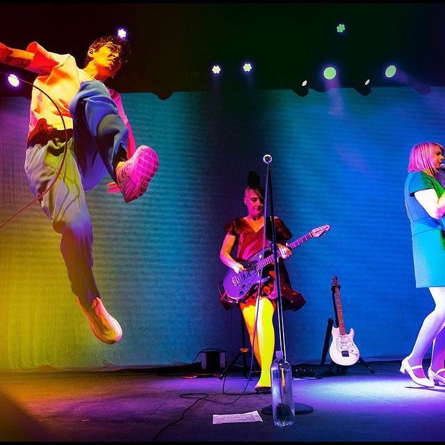 @letigreworld tour looks fun, and the good news is there are many more shows to come! 

Check the full list on panacherock.com 

📸: @monicasimoesphoto